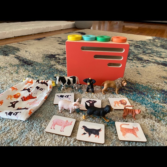 Lovevery bundle animal match and count/ring chute - Picture 3 of 7